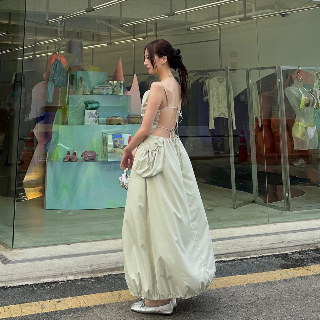 [SR-STUDIO] ข้อเสนอพิเศษ Korea Dongdaemun Design Sense Lace-Up Halter Dress BKV