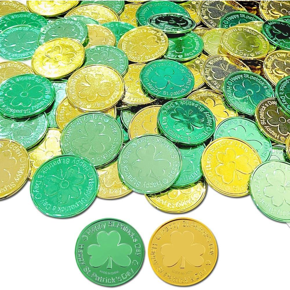 เซนต์. Patricks Day Shamrock Gold Coins, 100 ชิ้น Gold Green Lucky Coins 3-Leaf Clover Plastic Shamr