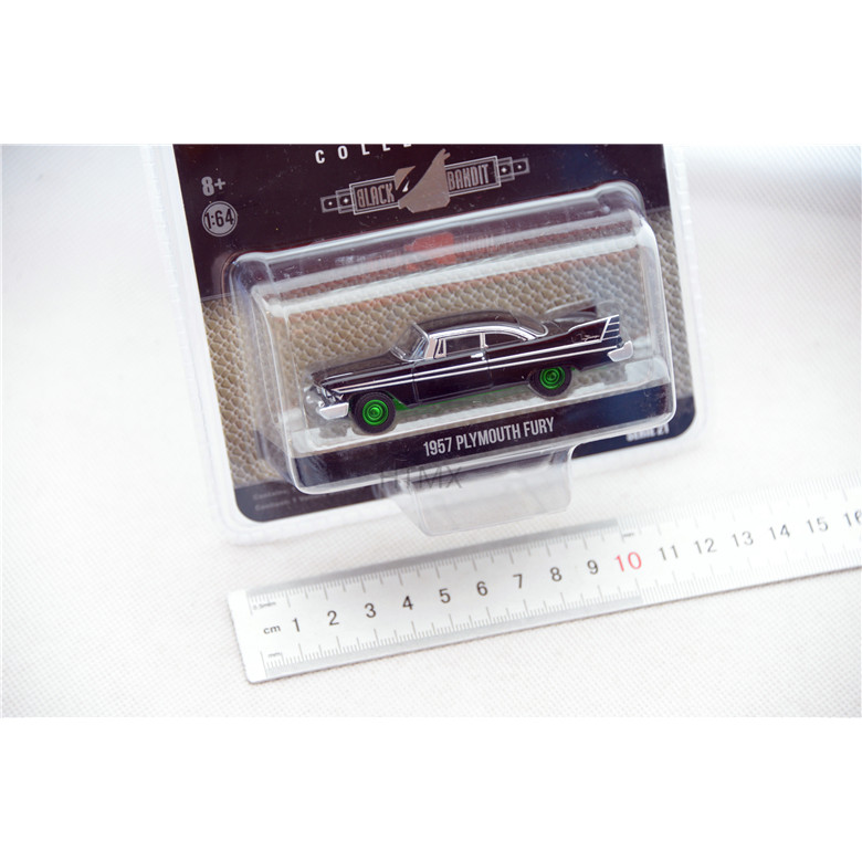 โมเดลรถ GreenLight GreenLight 1: 64 Black Bandit Series 21-1957 Plymouth Fury Fury