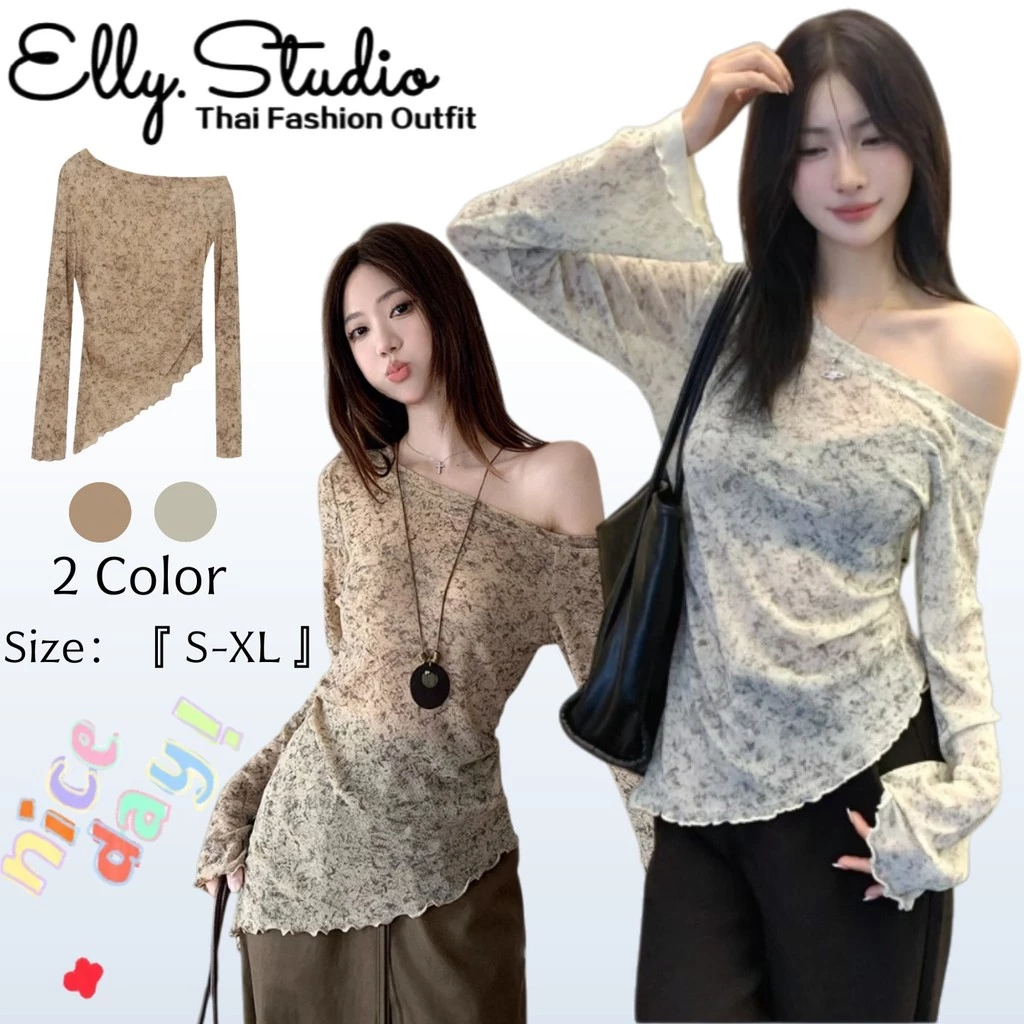 Elly พร้อมส่ง🦊เสื้อยืดผู้หญิง💫เสื้อปาดไหล่แขนยาว สีมัดยอม ดีไซน์ปายเสื้อเฉียง เสื้อครอปรัดรูป แฟชั่นเกาหลี สไตล์ลำลอง
