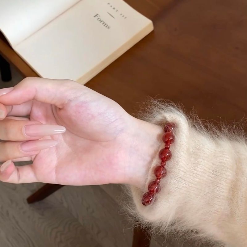 สร้อยข้อมือลูกปัดสีแดง สไตล์จีนระดับไฮเอนด์ นำโชคลาภมาให้