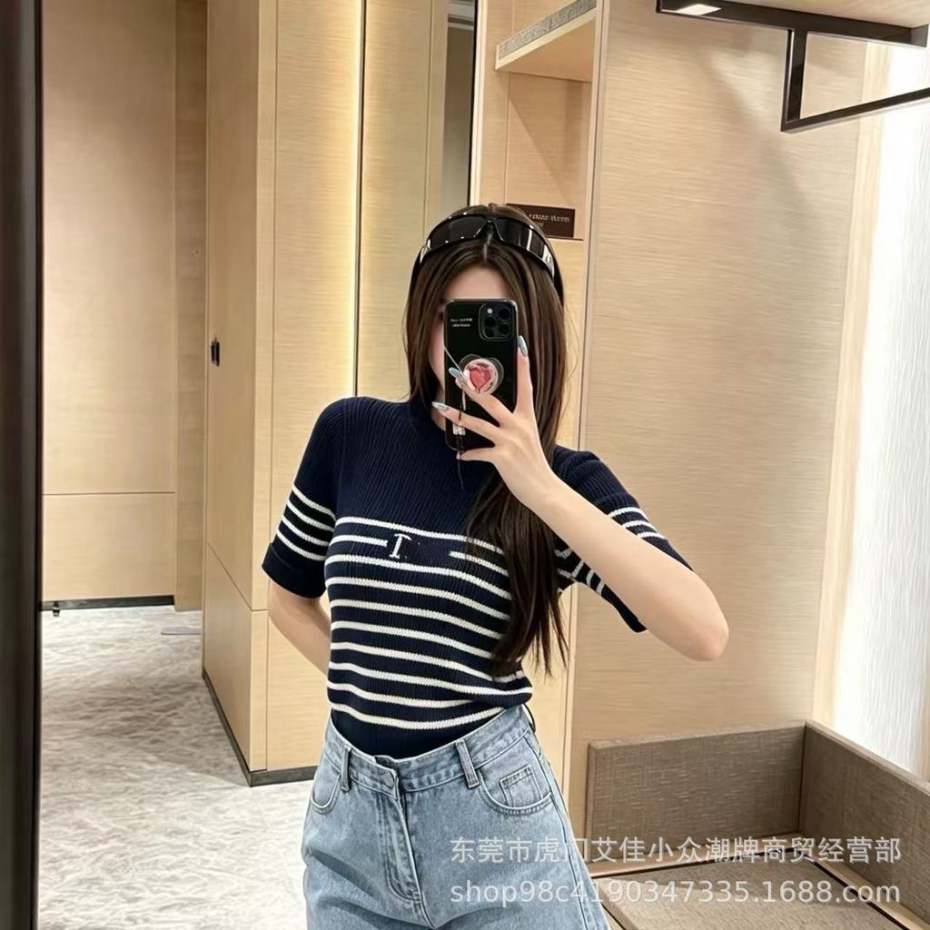 8PLR DR #26 เสื้อไหมพรมสไตล์ใหม่คลาสสิกลายสลิมฟิตเรียบง่ายที่ดีงามรอบคอแขนสั้นด้านบนเสื้อผ้าผู้หญิง