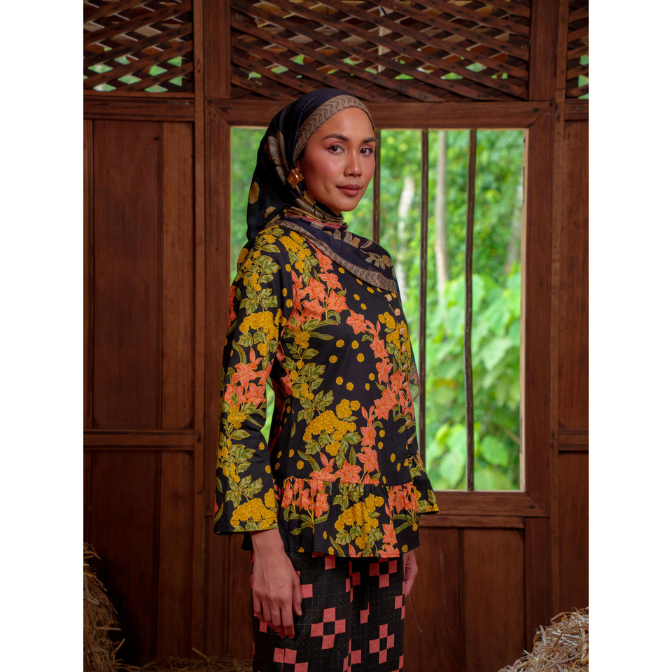 Buu Somerset Lova Kebaya - Titania Black