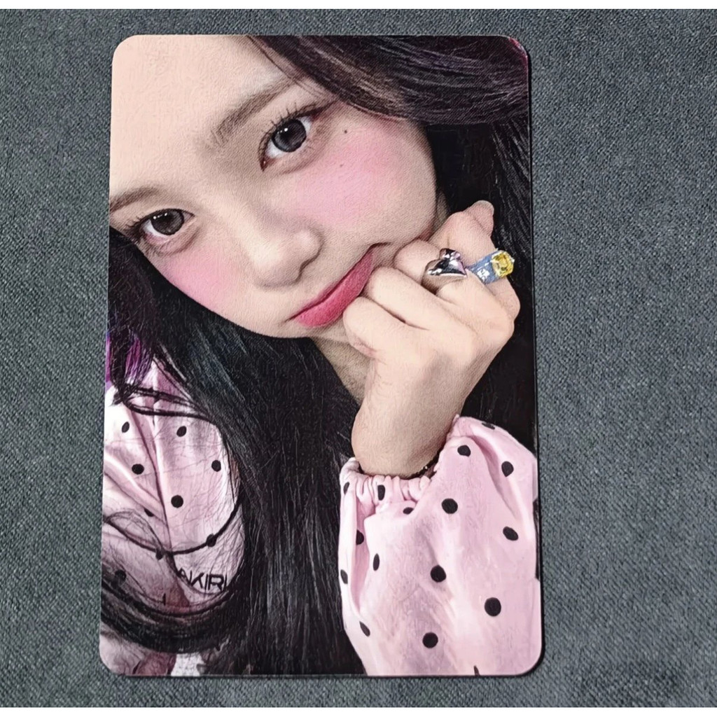 Hearts hearts2hearts Zheng Yian Photocard ของแท้ h2h Heart imr Lucky 7 สตรอเบอร์รี่ของขวัญสําหรับเพื