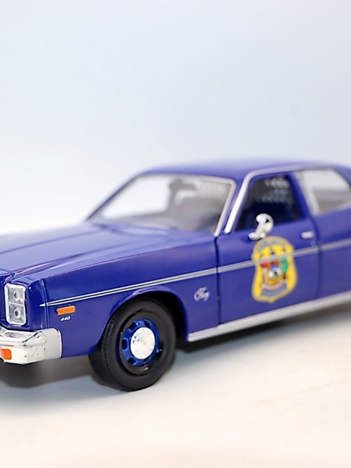 โมเดลรถรุ่นลิมิเต็ดการค้าต่างประเทศ 1 24 รถโลหะผสม 1978 Plymouth Fury Plymouth Fury รถตํารวจอเมริกัน