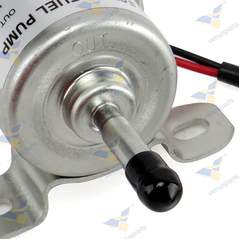 119225-52102 การใช้ปั๊ม 12V YM119225-52102 สําหรับเครื่องยนต์ Yanmar 2TNV70 2V750 3TNV76 3TNV88 4TNV