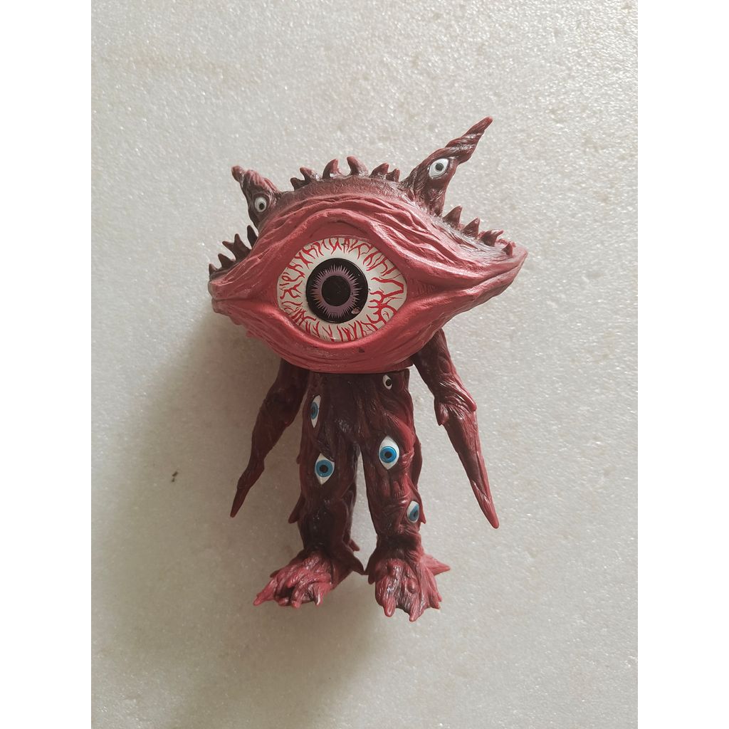 Bandai เวอร์ชั่นญี่ปุ่น Ultraman Eye q Garn q Monster 17 ซม. ยางนุ่ม