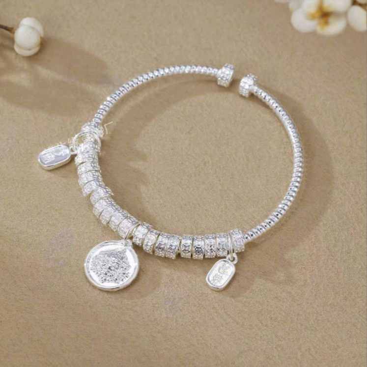 แผ่นเงิน Tangled God of Wealth 31g Safe Joy Lucky ใหม่สไตล์จีน Silver Light Luxury 8.13