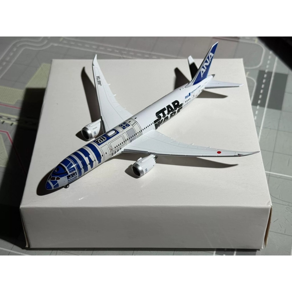 JCwings 1: 400 All-Japan Airlines Company B78-8 JA873A Star Wars R2-D2 Painter ส่งด่วนในการจัดส่ง แน