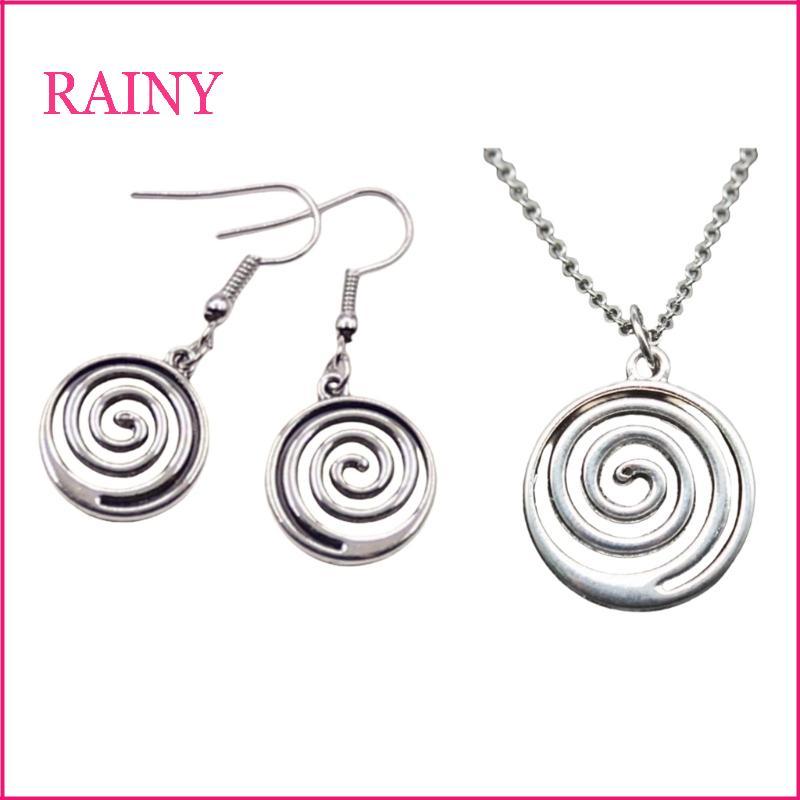 RAINY Daily Wear Swirl Pendant Necklace Round Swirl Sweater Chain ยอดนิยม Swirl Choker