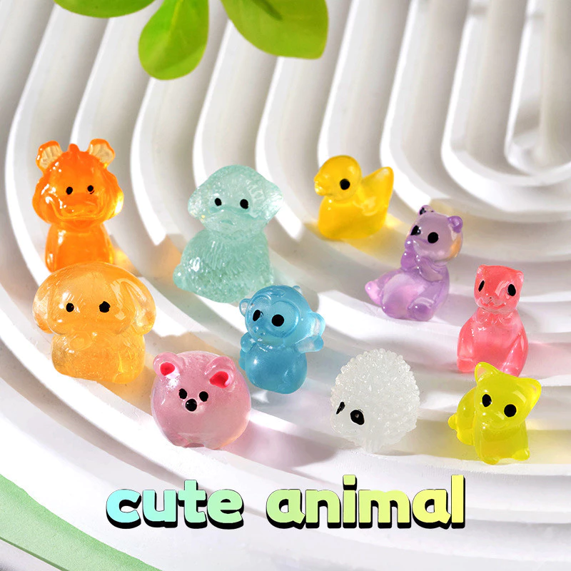 GeeToy 20 ชิ้น แบบสุ่ม สัตว์น่ารักเซอร์ไพรส์! ของเล่นถุงปริศนา ตัวเล็กเรืองแสงได้ น่ารักสะสมได้ thumbnail 8