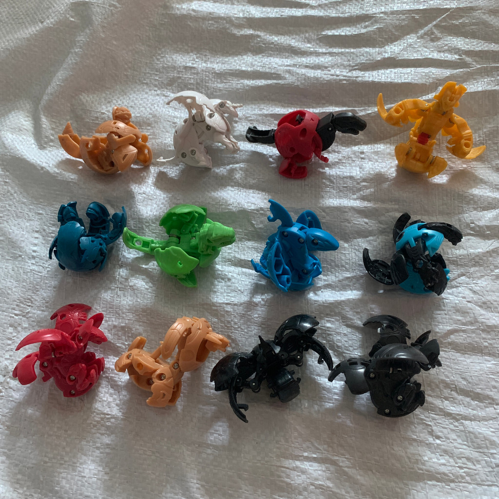 2022 ของแท้จํานวนมากสไตล์ใหม่รุ่นธรรมดา Sega Bakugan bgr Bakugan Transparent Dragon Shark Bakugan Fe