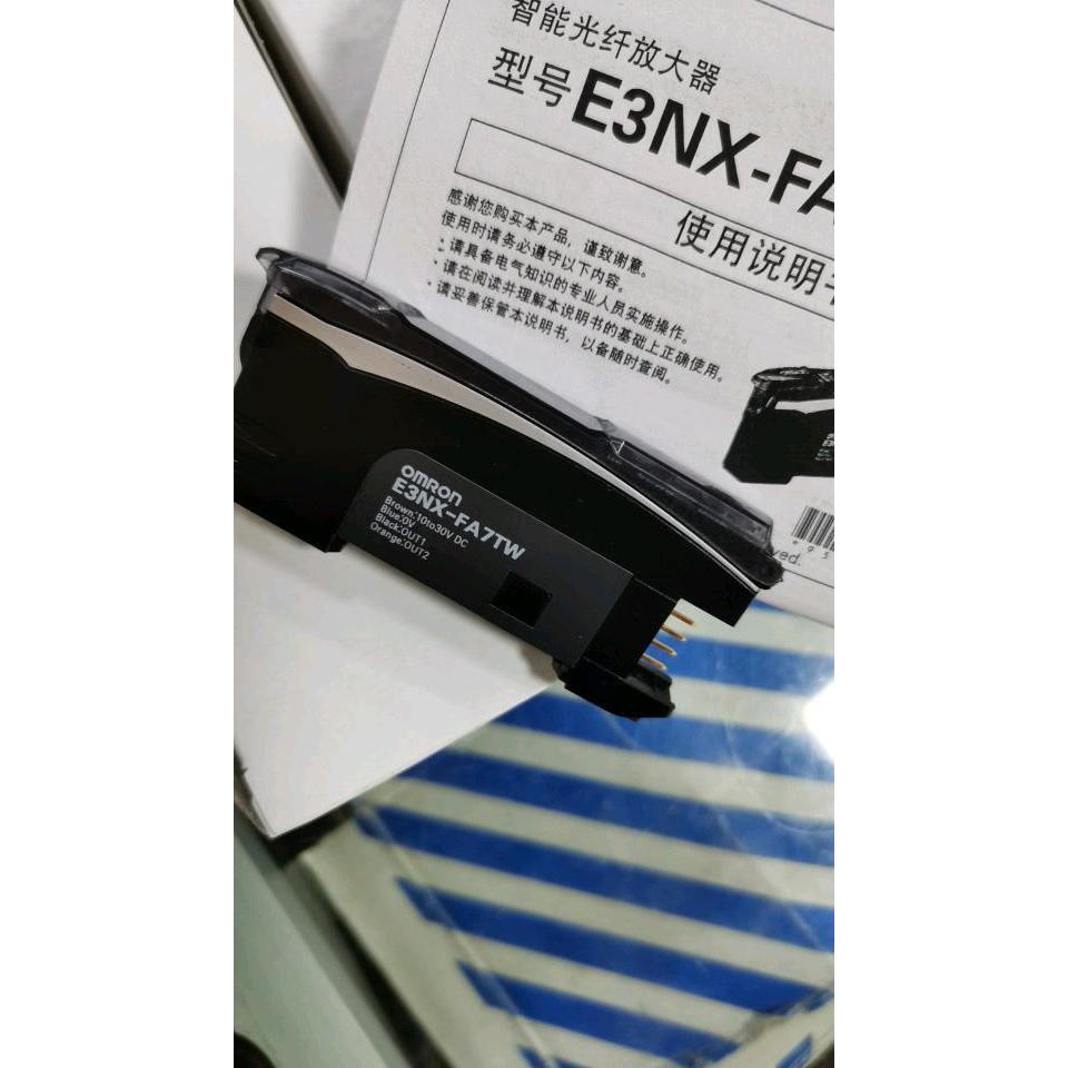 เครื่องขยายเสียงไฟเบอร์ออปติกของแท้ของแท้ของแท้ E3NX-FA41 E3NX-FA7TW ร้านค้าทางกายภาพพร้อมสต็อกปลอมห