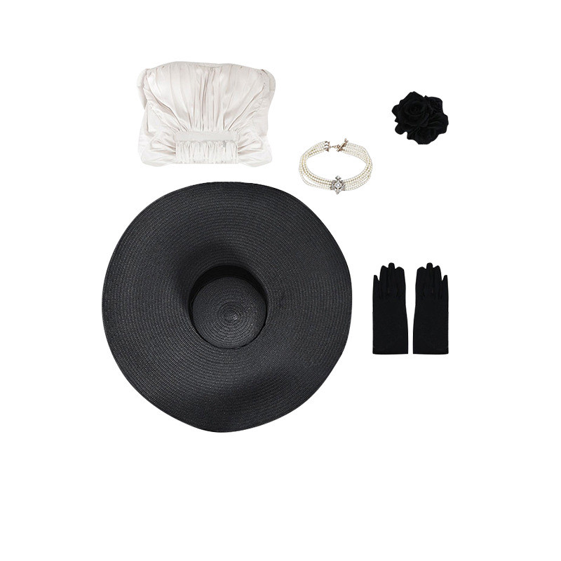 ชุดคอสเพลย์ Mrs. Dimitrescu จากเกม Resident Evil 8 Village