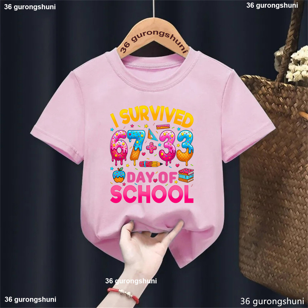 I Survived 67 + 33 Days Of School Girls 100 Days Of School เสื้อยืดไอศกรีม 6 7 Design 100 Days of Sc
