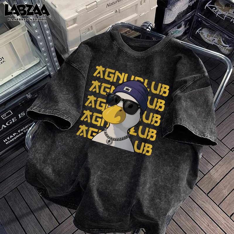 【จัดส่งจากกรุงเทพฯ】LABZAA สไตล์ฮิปฮอป🦆Oversized ทรงหลวม ลายเป็ดการ์ตูนสวมหมวกและแว่นกันแดด สะดวกสบาย YG3257