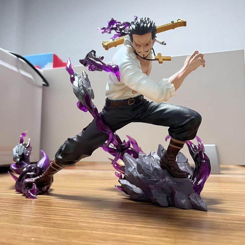 [สินค้าใหม่] One Piece Mihawk Hawkeye Shape King Hawkeye One Piece เครื่องประดับทํามือกล่องสีสันสดใส