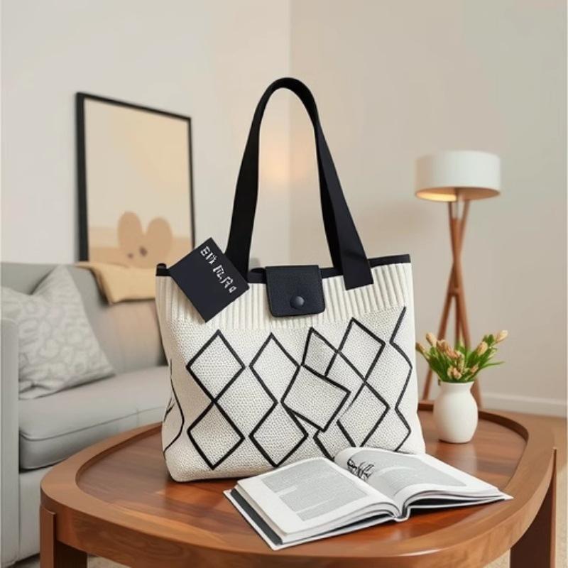 Puffie พร้อมส่ง กระเป๋าถักลายตารางใบใหญ่ มินิมอลวินเทจ สะพายไหล่ ไปเรียน ทำงาน เที่ยวสงกรานต์