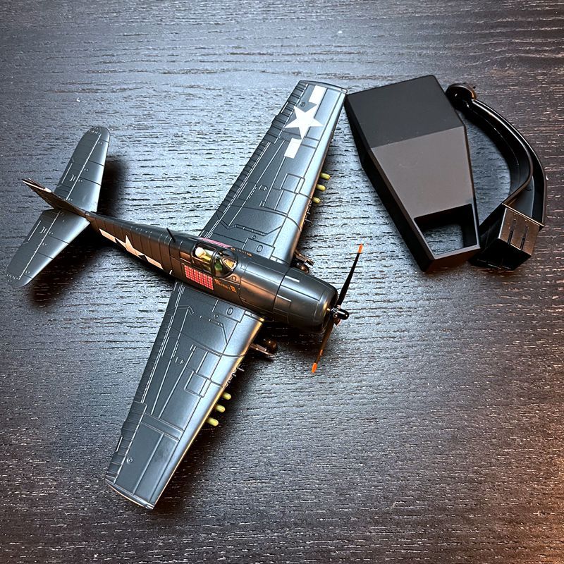1: 72 Scale Alloy Aircraft Model World War II Fighter National Fighter F6F Hell Cat Strike Aircraft
