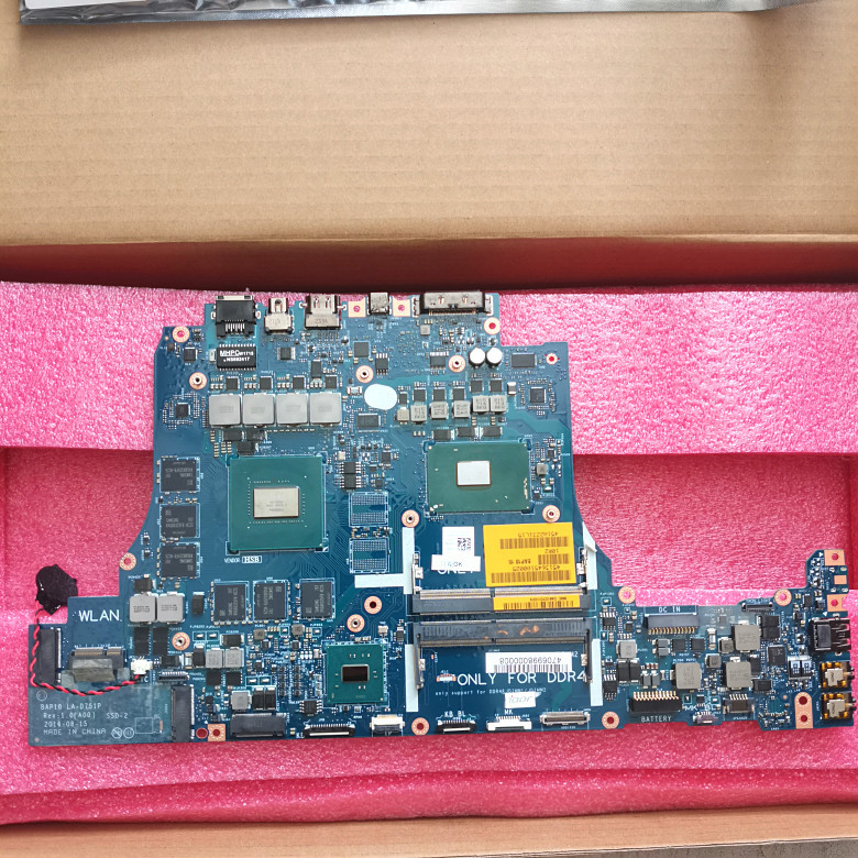 Dell Alienware 15 R3 17 R4 เมนบอร์ด DYKYR I7-7700 RX460 LA-D752P