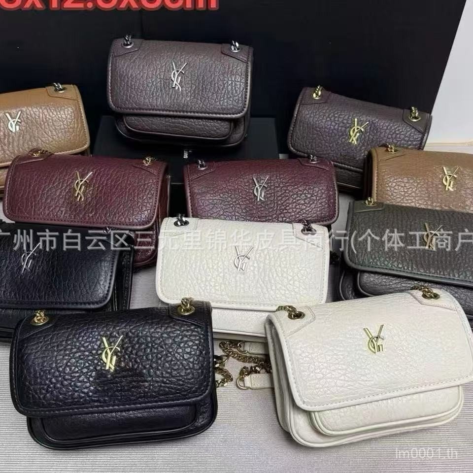 W Yang Shulin กระเป๋าสะพายแบบพกพา Casual Chain Underarm Bag