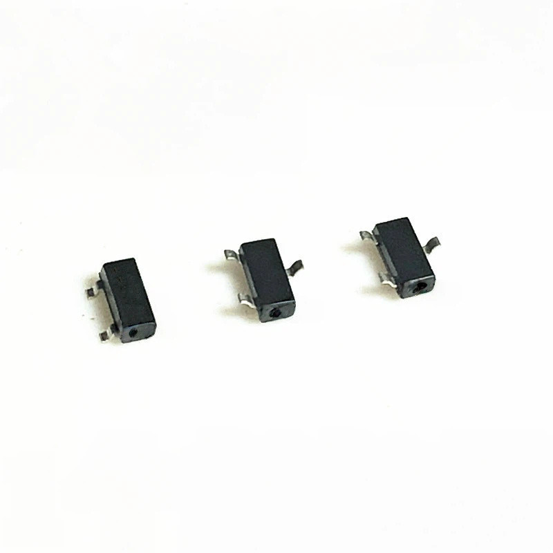 XC6206P122MR P152 P182 P252 P282 P302 P332 P362MR Patch SOT23