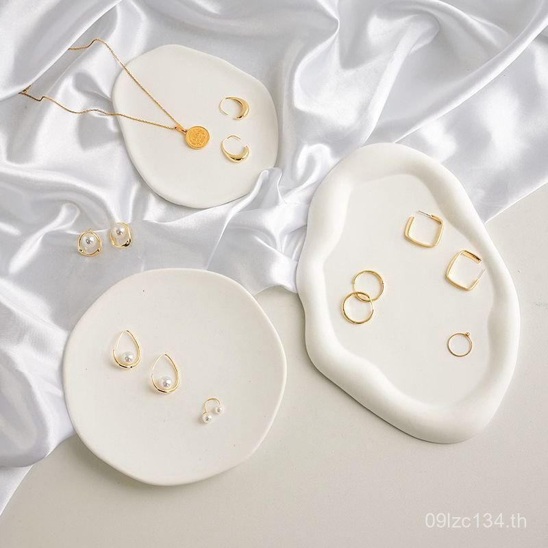 เครื่องประดับเครื่องประดับแต่งเล็บยืนแสดงถาดภาพพลาสเตอร์อินสไตล์สร้อยคอการจัดเก็บเครื่องประดับเมฆยาต