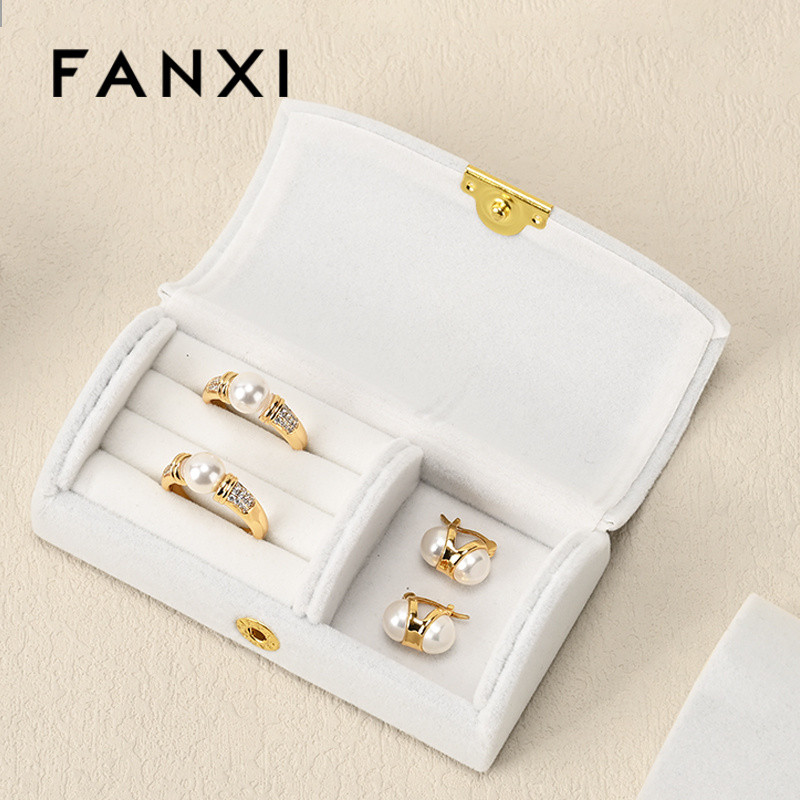 Fanxi แบบพกพาเครื่องประดับ Organizer กํามะหยี่แหวนกล่องเครื่องประดับแหวนต่างหูของขวัญกล่อง H181