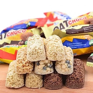 OAT CHOCO ขนมข้าวโอ้ต ธัญพืชอัดแท่ง（燕麦400克）