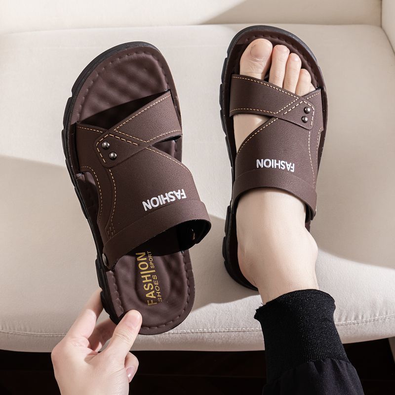 2026 สไตล์ใหม่ผู้ชายหนัง Faux PVC รองเท้าแตะสองสวมรองเท้าแตะรองเท้าแตะฤดูร้อน Breathable Anti-Slip Soft-Soled ชายหาดด้านนอกเรา