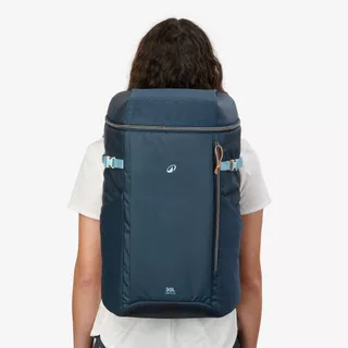 Decathlon 30 L Compact And Insulated Cooler Backpack กระเป๋าเป้เก็บความเย็น 30 ลิตร รุ่น 100