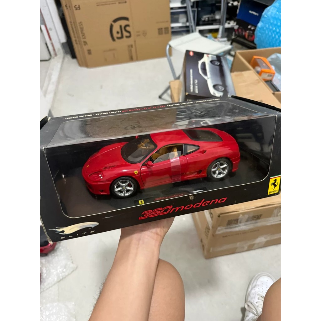 ยี่ห้อใหม่1/18 Hot Wheels Ferrari 360 Fine Edition Red Old Carหลีกเลี่ยง Unavoid Sand Rash Eye Test 