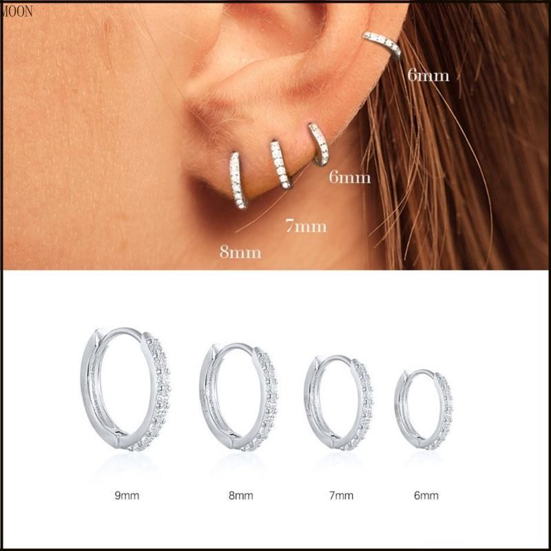 MOON Dazzling Zirconia Circle Hoops Hoops ต่างหูบานพับ Huggie สําหรับสวมใส่ทุกวัน
