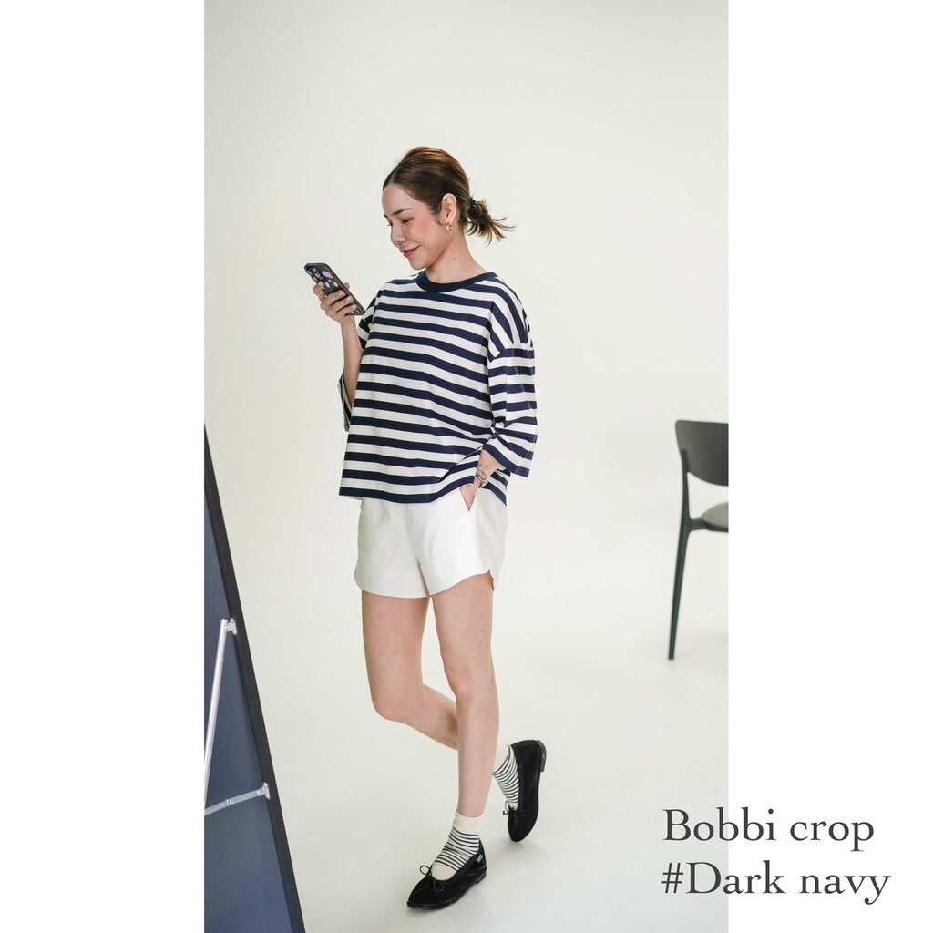 Bobbi 🤎 เสื้อคอกลมผ้าพรีเมี่ยม เเขน 4 ส่วน ทรงโอเวอร์ไซส์ น่ารัก สุดสุด มาแล้ว