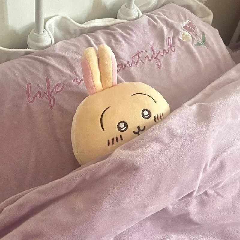 พร้อมสต็อก cikawa ตุ๊กตาผ้ากํามะหยี่น่ารักหัวใจสาวเท้าน้อย ตุ๊กตาอุซาจิให้ของขวัญรับปริญญาวันสาว