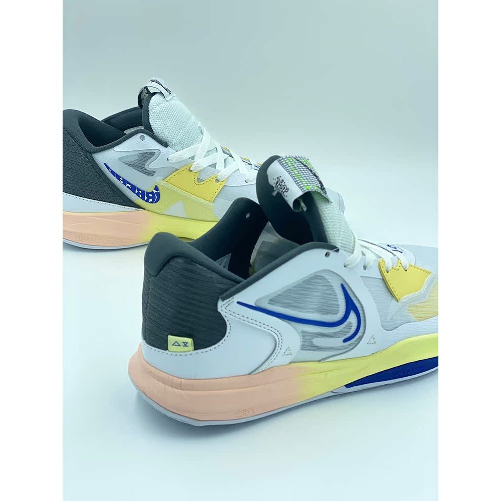 Irving 5KYRIE อย่างเป็นทางการของแท้ลดราคา Guard ปฏิบัติ Combat Shock Absorption Anti-slip นักเรียนใน