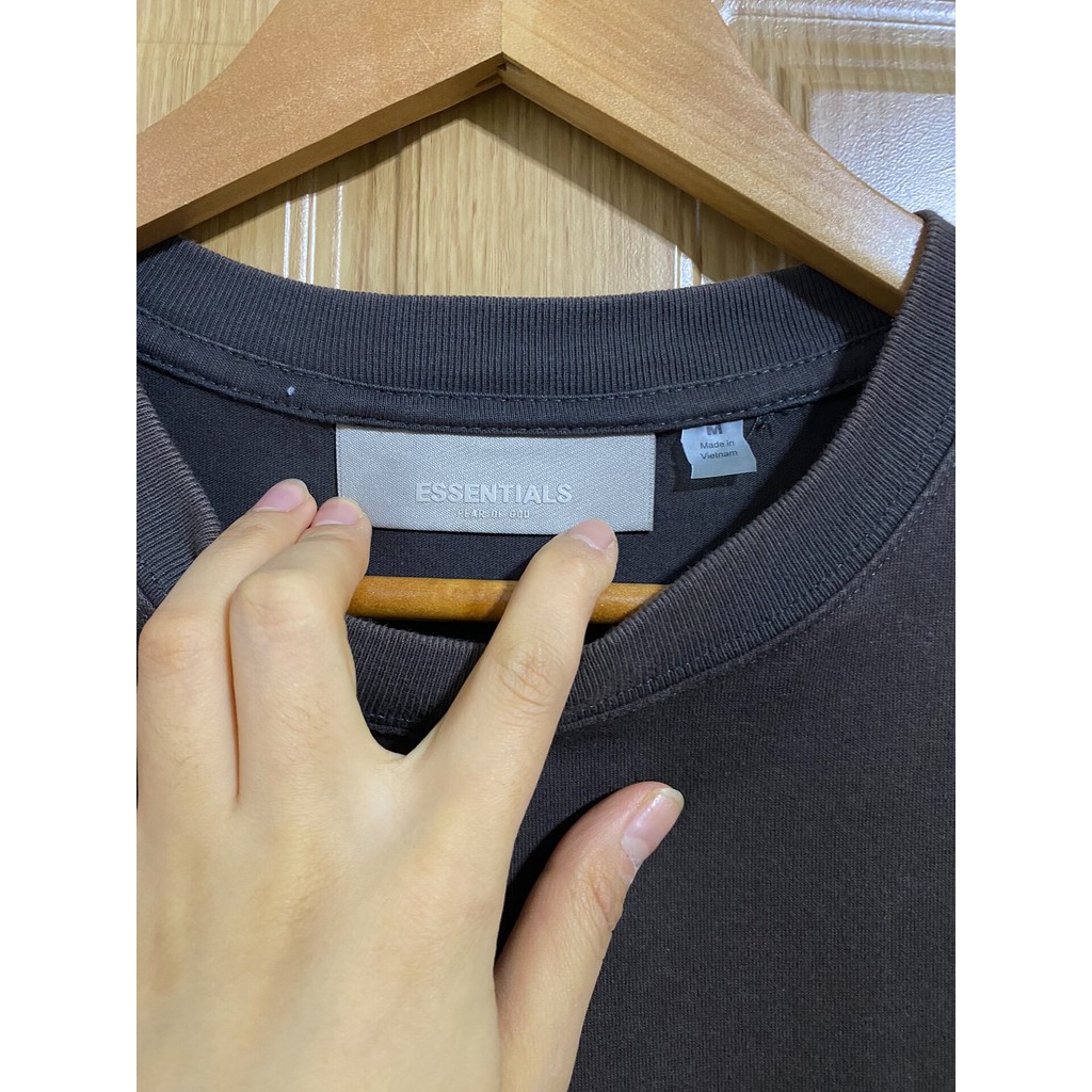 Essentials 90kg สามารถสวมใส่ได้ มือสอง ไม่มีการเปลี่ยนคืน