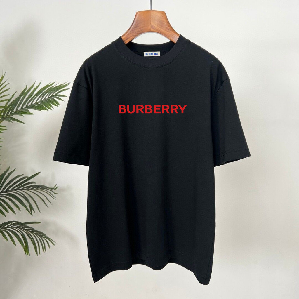 Burberry/Burberry/6XL2026 คลาสสิกรอบคอแขนสั้นเสื้อยืดผู้ชายผู้หญิงสไตล์เสื้อสวมหัวสไตล์ญี่ปุ่นอินเทร
