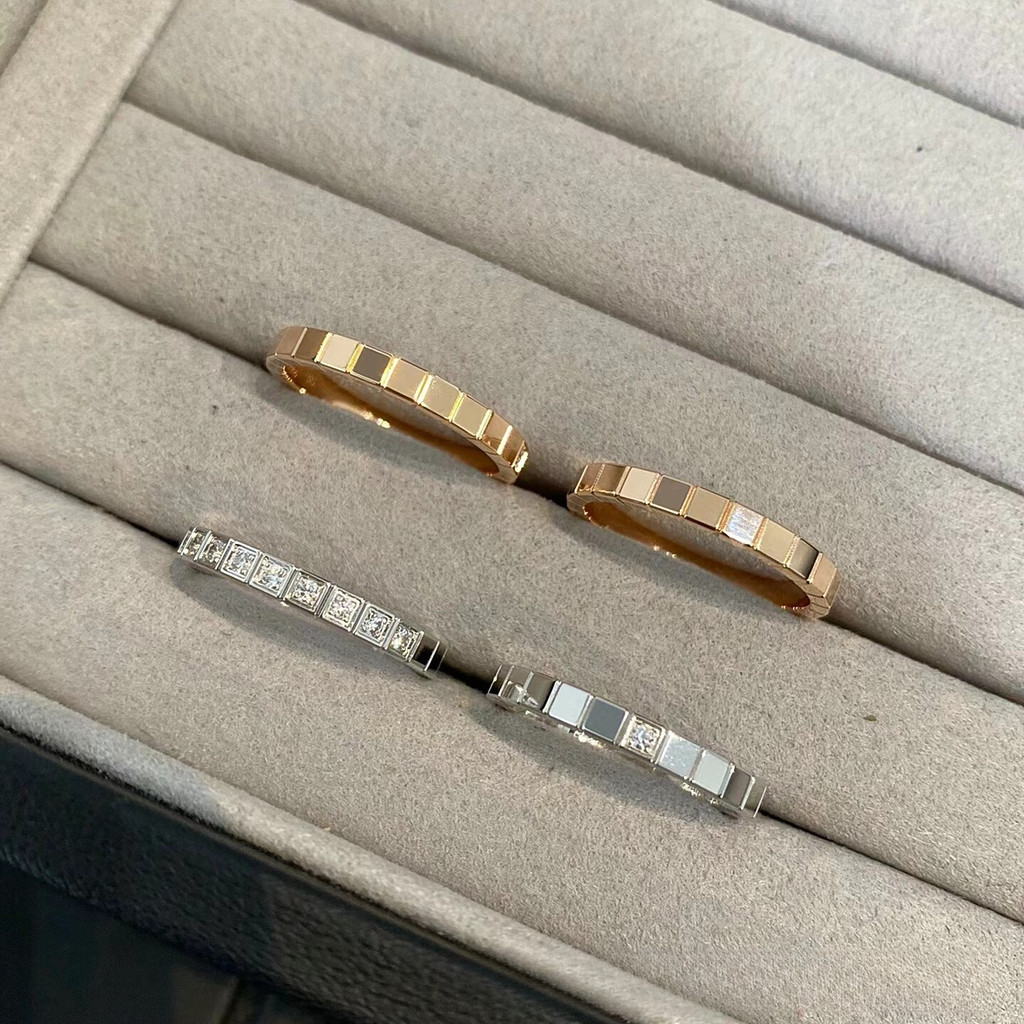 รุ่นสูง v Jinxiaojia แหวนน้ําแข็งก้อนขนาดเล็กเหล็กไทเทเนียมสี่เหลี่ยม 18k Gold Diamond-Studded แหวนคู่ชายหญิง