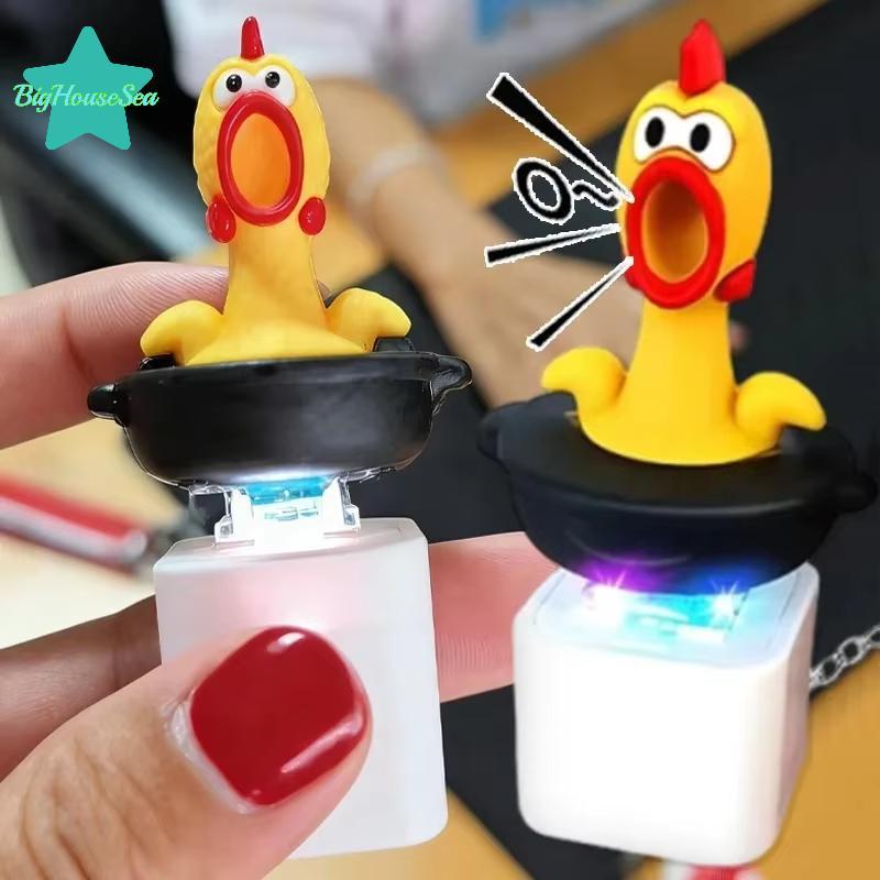 [Sea-t] กรีดร้อง Chien เสียงพวงกุญแจแสงตลกความเครียดบรรเทา Fidget ของเล่น 1 ชิ้นจี้กระเป๋าน่ารักสําหรับเด็ก Party Favors พวงกุญแจ ชิเอน กรีดร้องตลกใหม่พร้อมไฟเสียงแบบพกพา