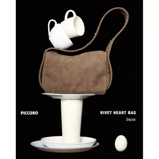 Piccoro - The Rivet Heart Bag กระเป๋าถือหนังวีแกนตอกหมุด