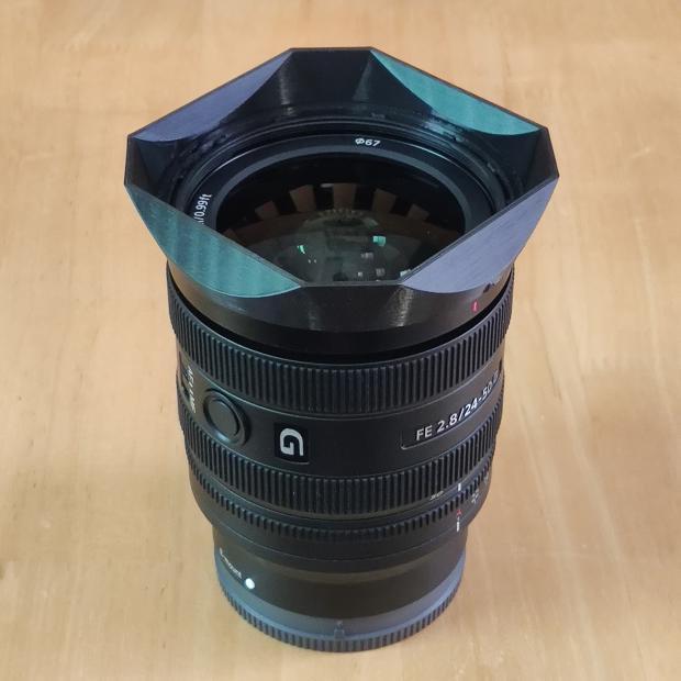 โฮมเมดเหมาะสําหรับ SONY SONY FE 2.8/24-50 G SEL2050G เลนส์ฮูดสี่เหลี่ยม
