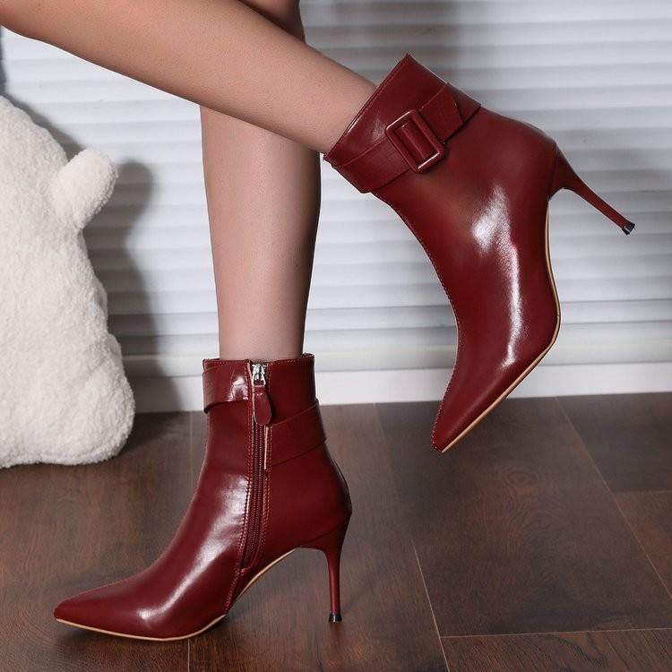 รองเท้าบูทสั้นผู้หญิง ส้นสูงสไตล์สไตรโลเตโตะ .Zip ข้าง ขนาด 35-42