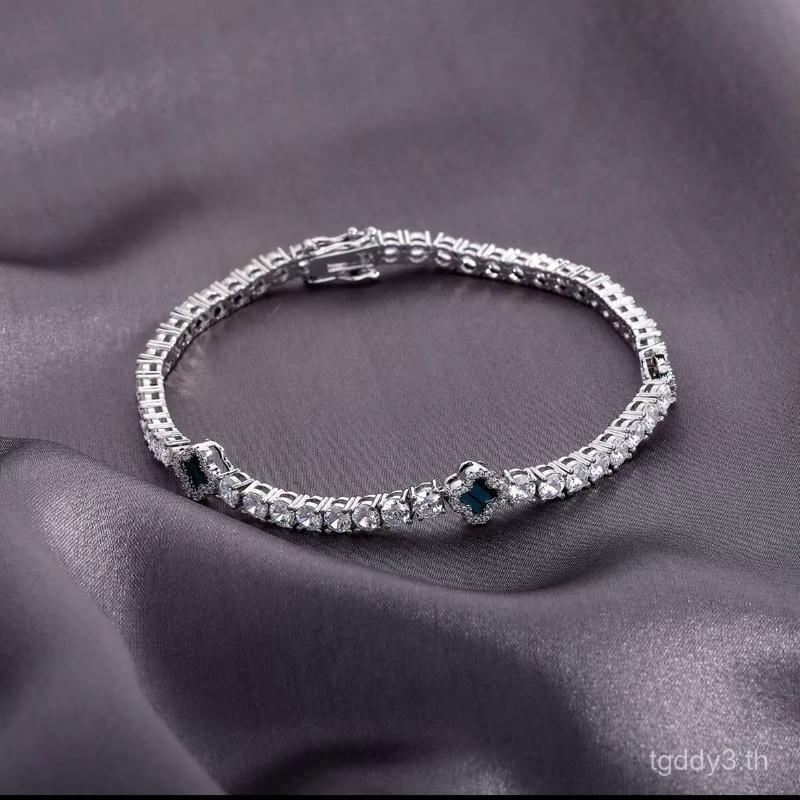 สร้อยข้อมือ Iced out clover ชุบทอง 14k