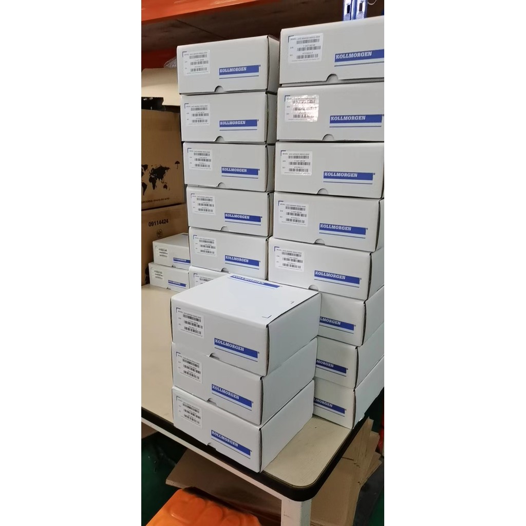 Digital Industrial Control Kollmorgen Kollmorgen AKD-B01206/AKD-B02406 ไดรฟ์ผลิตภัณฑ์ของแท้