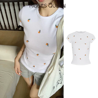 MOSESQUEEN ความเมตตาควีน เสื้อยืดแขนสั้นคอกลมสําหรับผู้หญิงในฤดูร้อนพิมพ์ลายสีขาวเสื้อตัวสั้นน่ารักเข้ารูป #63879