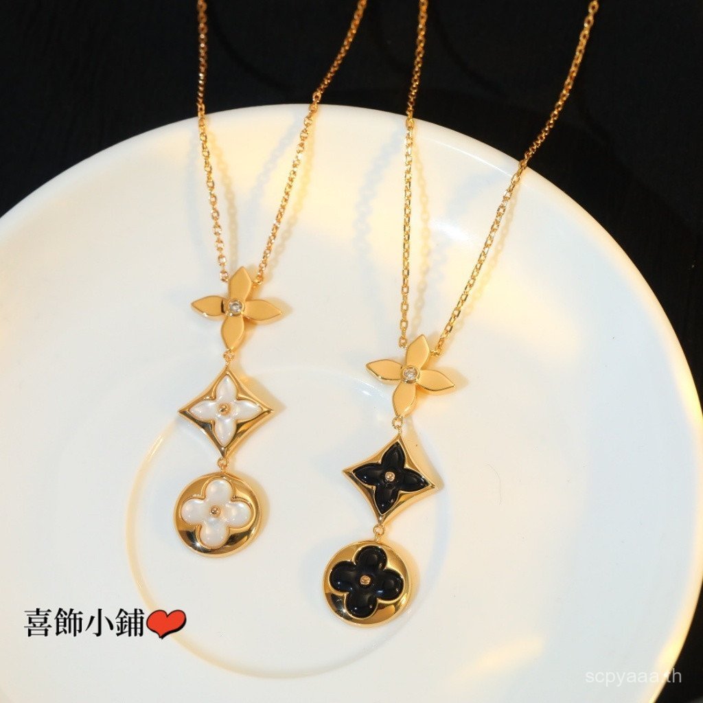 Spike สไตล์ใหม่ Mother-Of-Pearl Four-Leaf Clover สร้อยคอ Presbyopic ยาวผู้หญิง PUL0