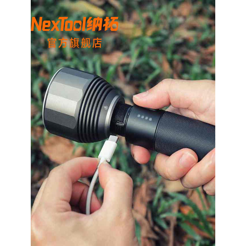 NexTool NexTool ไฟฉายแสงที่แข็งแกร่ง Lumen กลางแจ้ง Super Bright แบบชาร์จไฟได้อายุการใช้งานแบตเตอรี่