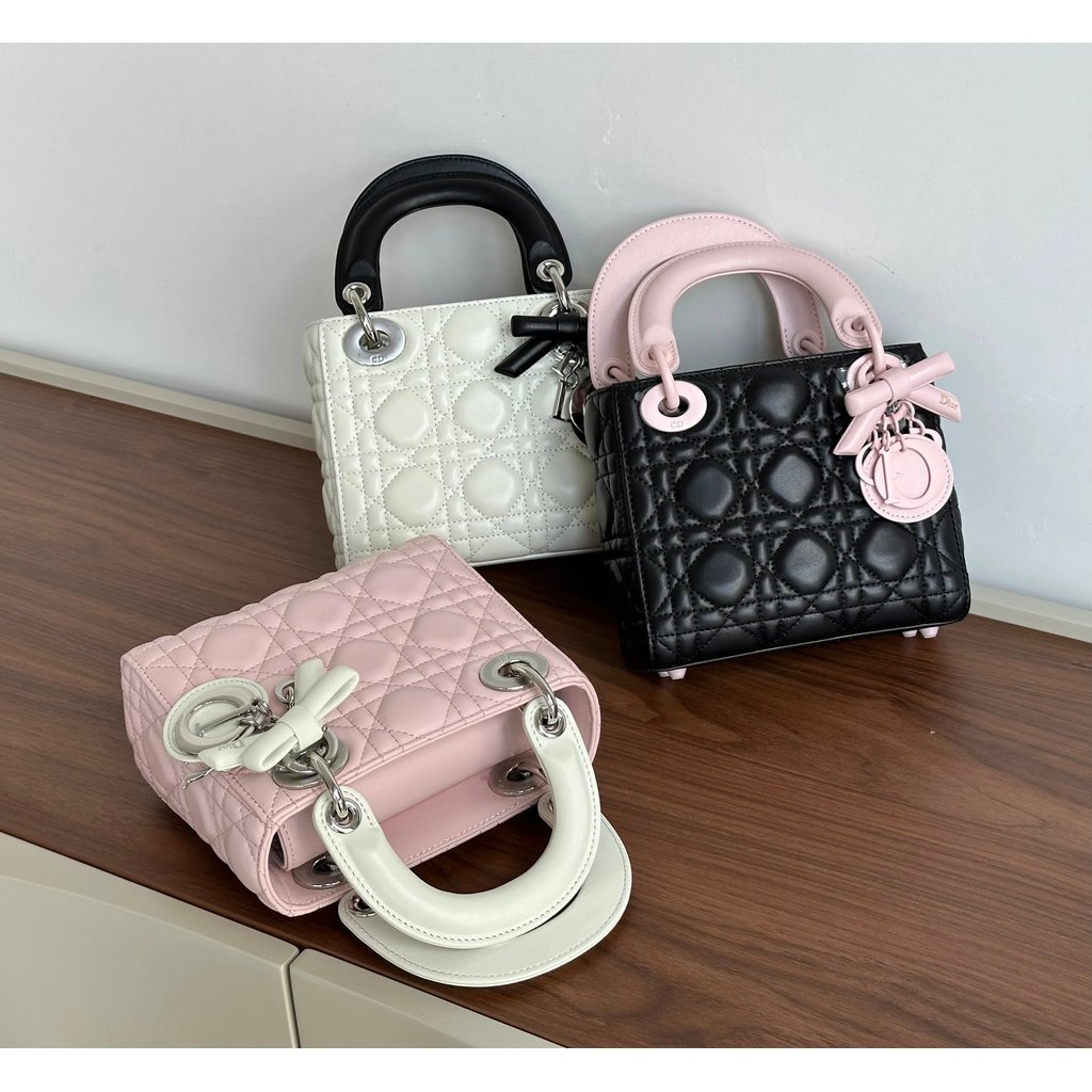 DIOR Lady Dior Three-Grid หวายลายสก๊อต Dior กระเป๋าที่ถอดออกได้หนัง Bow Charm หนังแกะกระเป๋าถือมินิผ