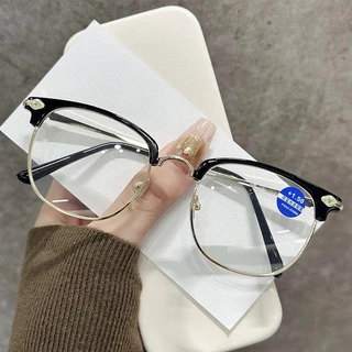 👓พา(+0~+400) สายตายาว 👓 แว่นอ่านหนังสือป้องกันแสงสีฟ้าน้ําหนักเบาเป็นพิเศษแบกแว่นตาผู้สูงอายุแว่นตาอ่านหนังสือแฟชั่นชายแล 063